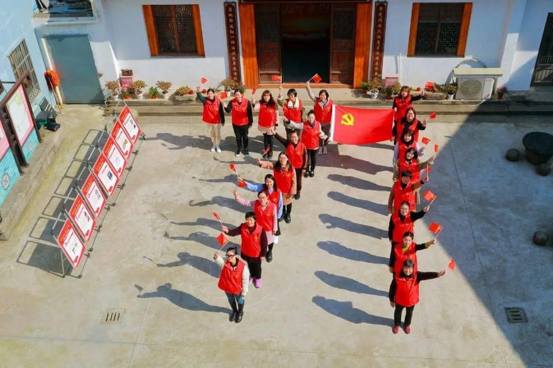 工会“四重关怀”温暖一线职工